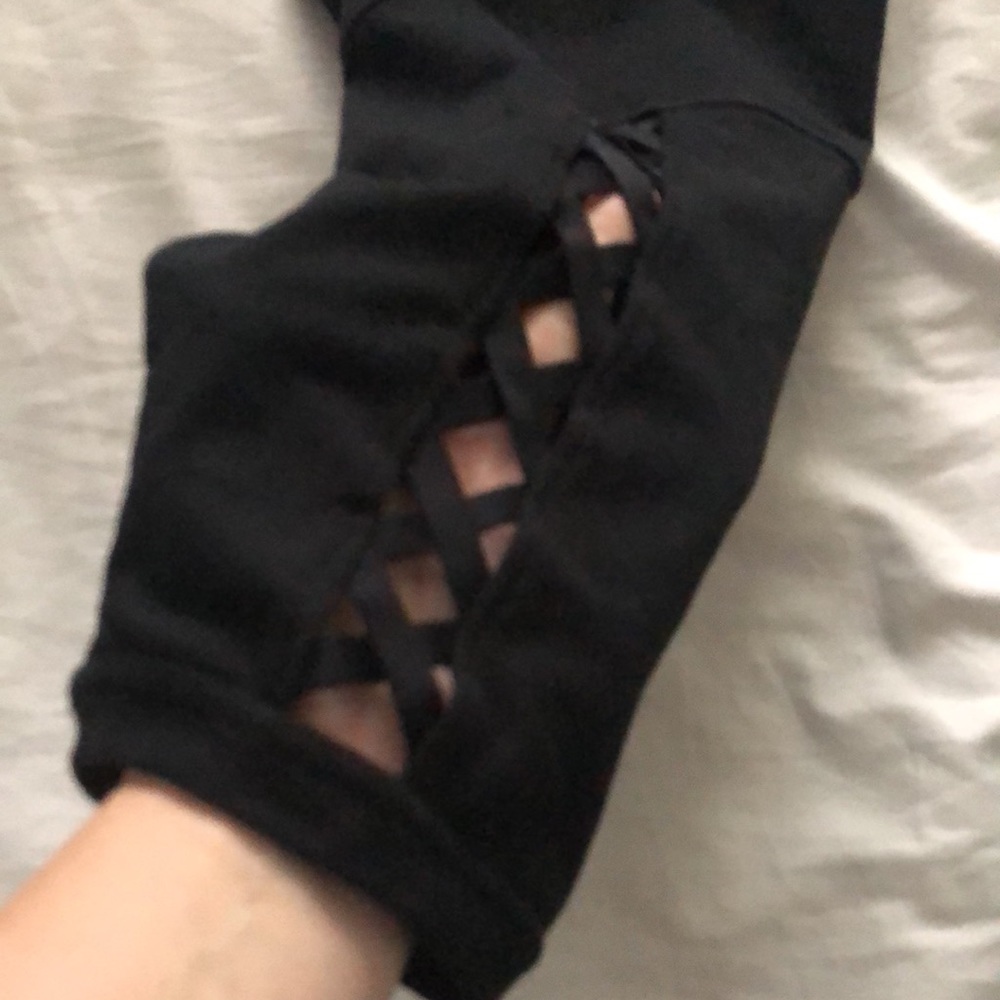 Fabletics Amazing Leggings w/ Lattice Detail 3X
